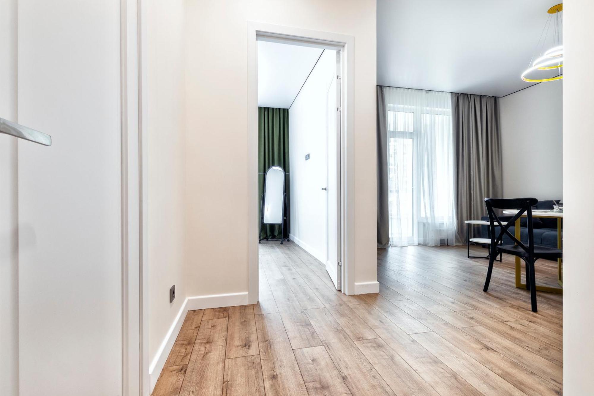 Raisson Ahotel Headliner E39-Khan Shatyr Taldykol